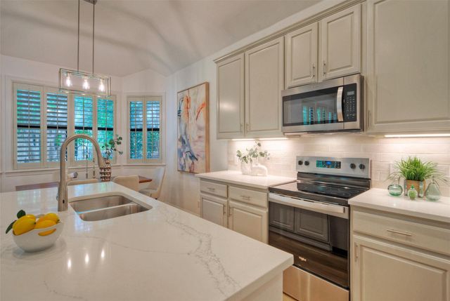 4221 Johns Light DR, Austin, TX 78727