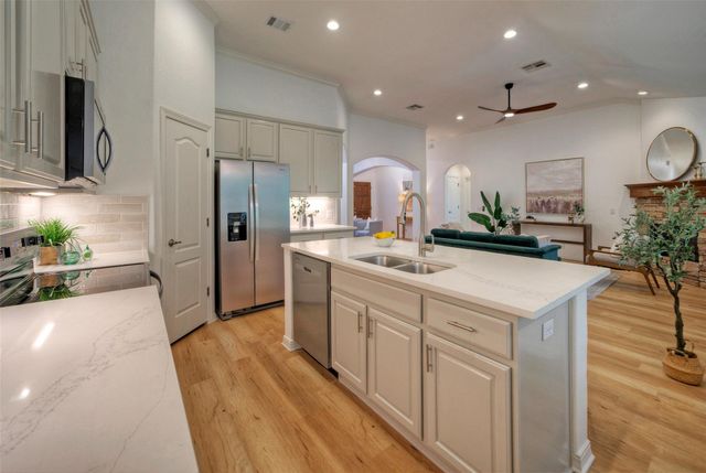 4221 Johns Light DR, Austin, TX 78727