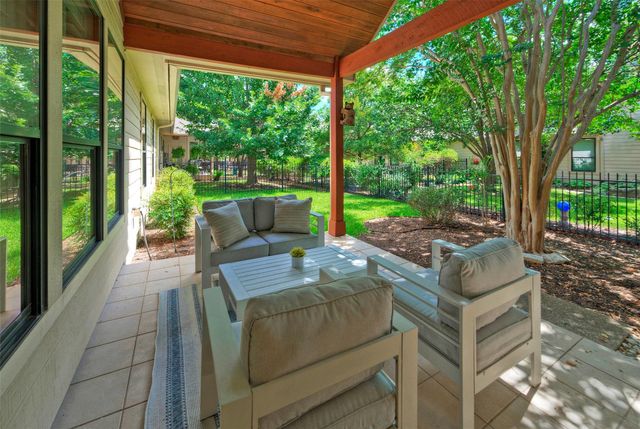 4221 Johns Light DR, Austin, TX 78727