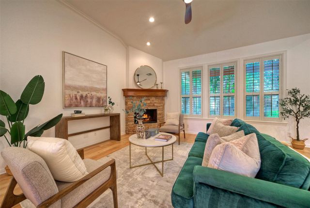 4221 Johns Light DR, Austin, TX 78727