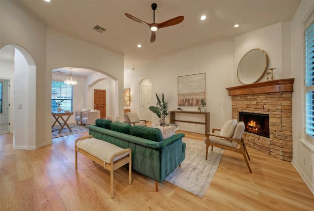 4221 Johns Light DR, Austin, TX 78727