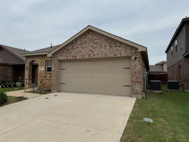 1404 Sebastian Drive, Forney, TX 75126