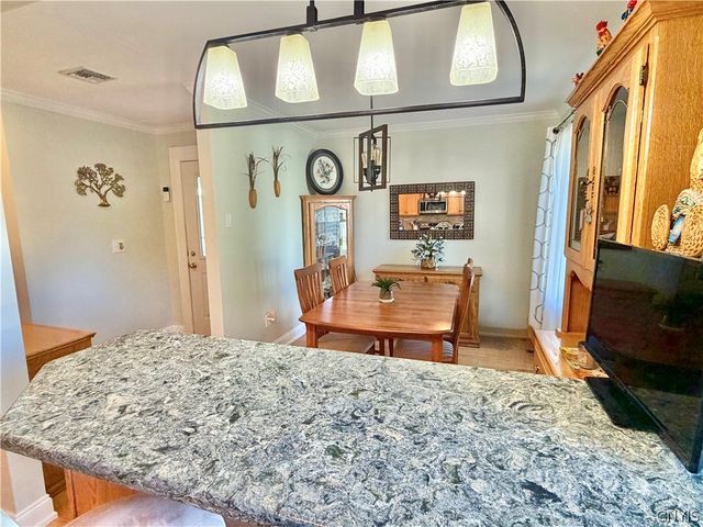 104 Harwinton Court, Camillus, NY 13031