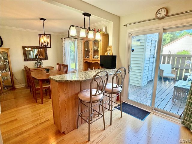 104 Harwinton Court, Camillus, NY 13031