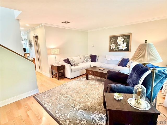 104 Harwinton Court, Camillus, NY 13031