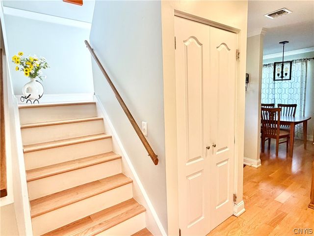 104 Harwinton Court, Camillus, NY 13031