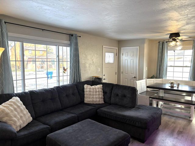 513 W 8TH STREET, Kaukauna, WI 54130