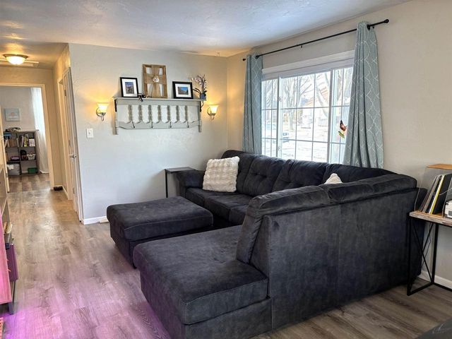 513 W 8TH STREET, Kaukauna, WI 54130