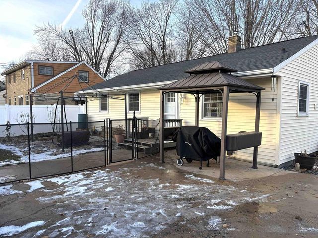 513 W 8TH STREET, Kaukauna, WI 54130