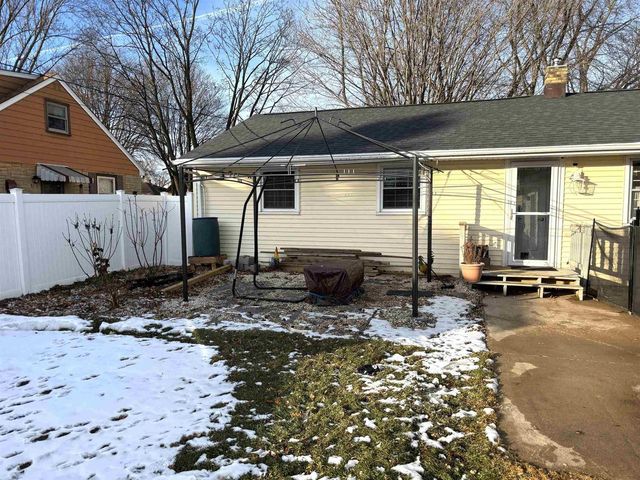 513 W 8TH STREET, Kaukauna, WI 54130