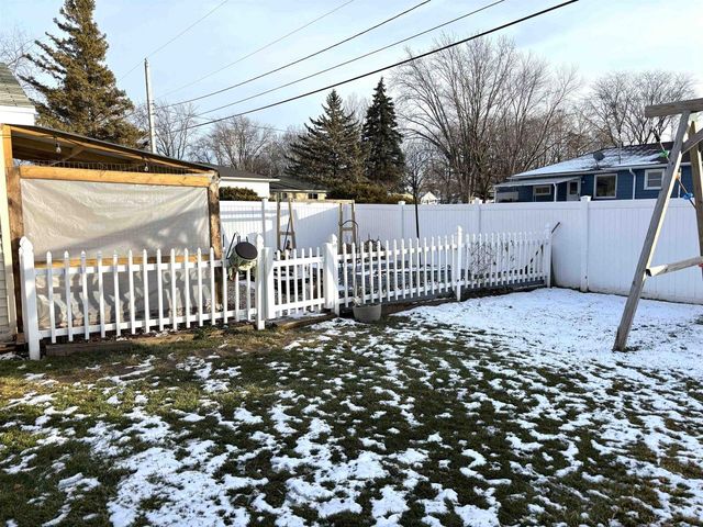 513 W 8TH STREET, Kaukauna, WI 54130