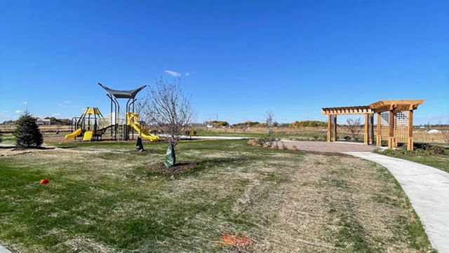 487 Vista Drive, Hampshire, IL 60140