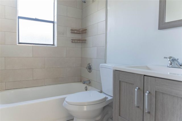 11680 NW 39th Street, Coral Springs, FL 33065