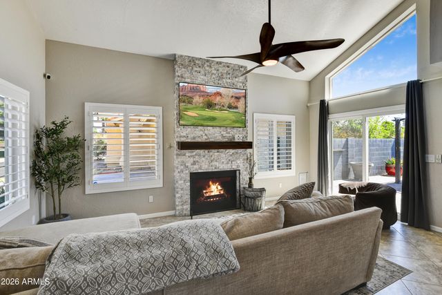 4413 E BLUEFIELD Avenue, Phoenix, AZ 85032