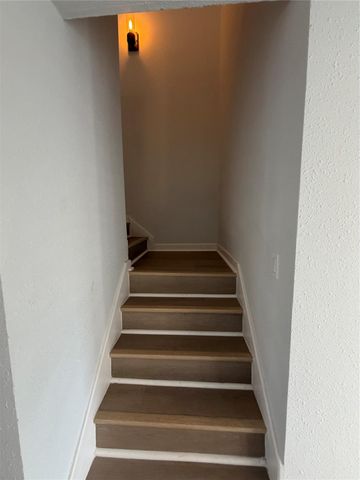 1913 Bittercreek Drive, Houston, TX 77042