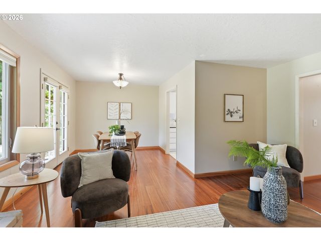 8390 Sw GODWIN Ct, Portland, OR 97223