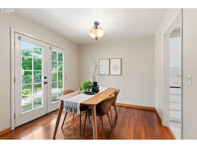 8390 Sw GODWIN Ct, Portland, OR 97223