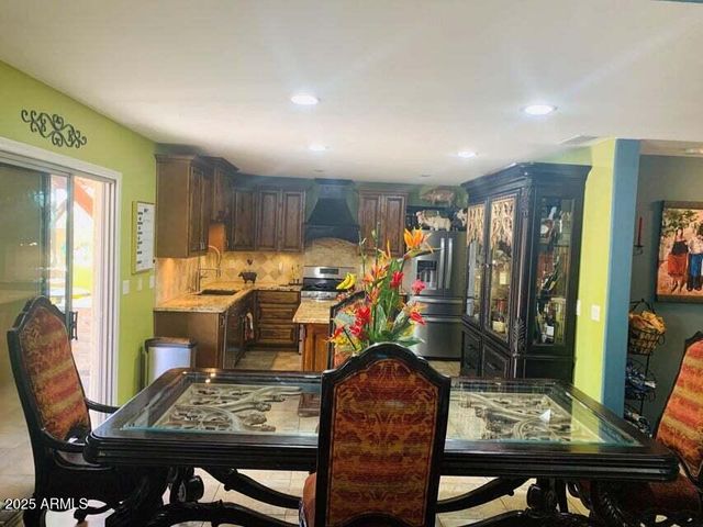 42275 W CALLE Street, Maricopa, AZ 85138