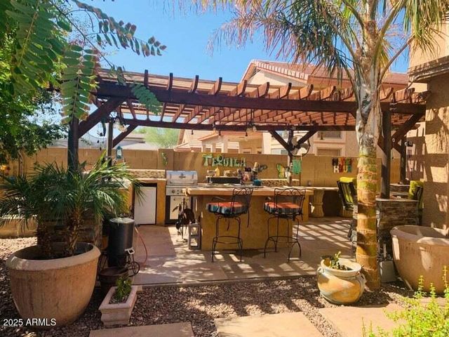 42275 W CALLE Street, Maricopa, AZ 85138