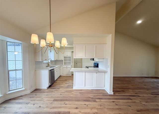117 N Grand Fork Drive, Edmond, OK 73003