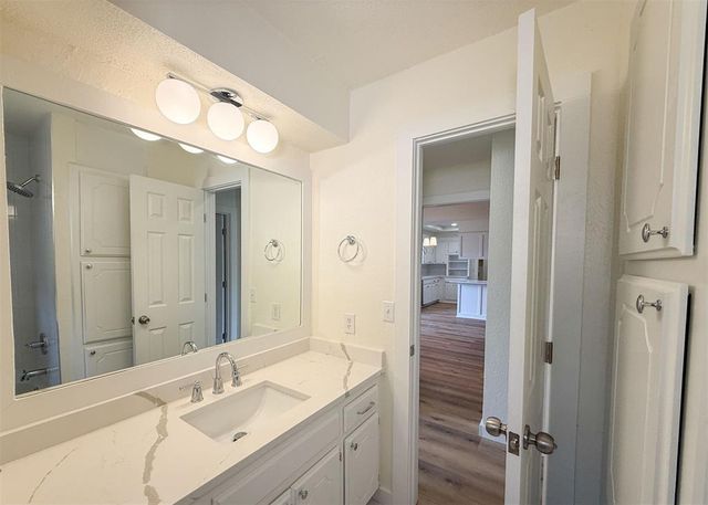 117 N Grand Fork Drive, Edmond, OK 73003