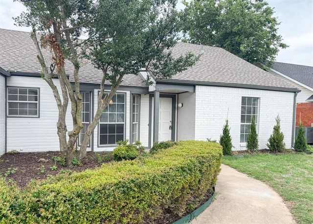 117 N Grand Fork Drive, Edmond, OK 73003