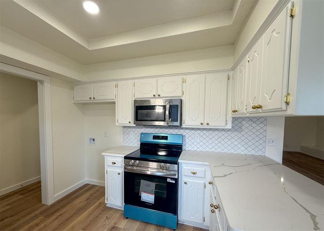 117 N Grand Fork Drive, Edmond, OK 73003