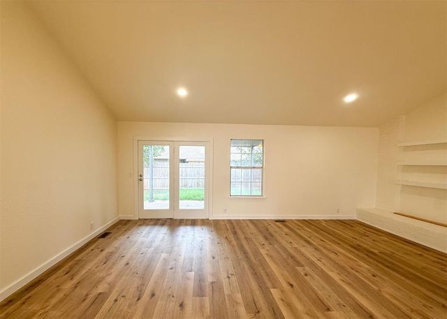 117 N Grand Fork Drive, Edmond, OK 73003