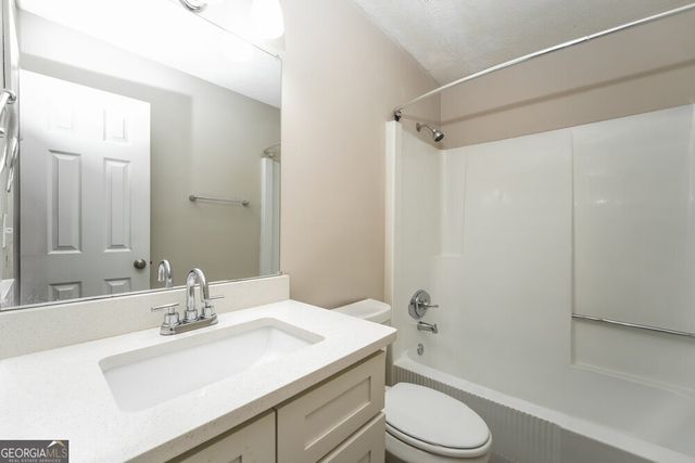 2194 Cherokee Valley Circle, Lithonia, GA 30058