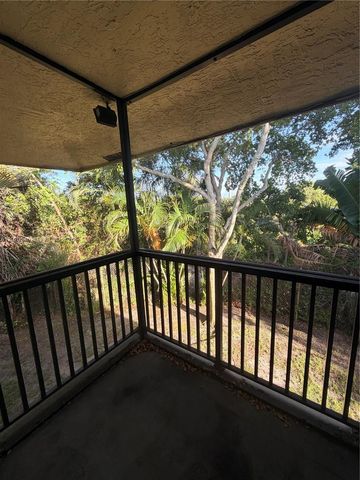 588 Trace Cir 202, Deerfield Beach, FL 33441