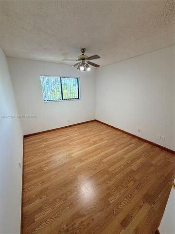 588 Trace Cir 202, Deerfield Beach, FL 33441