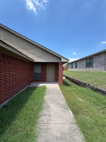 8128 Doreen Avenue, Fort Worth, TX 76116