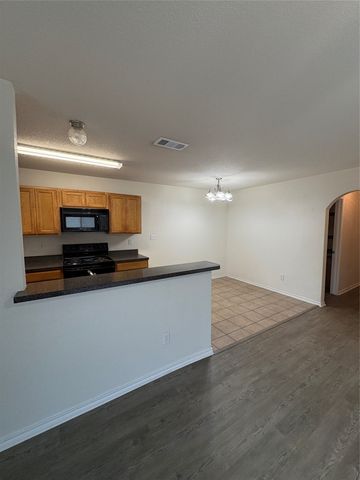 8128 Doreen Avenue, Fort Worth, TX 76116