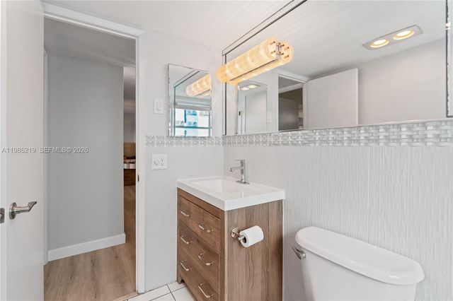 4800 Hillcrest Ln 408, Hollywood, FL 33021