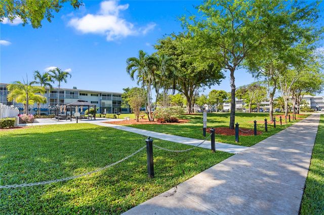 4800 Hillcrest Ln 408, Hollywood, FL 33021