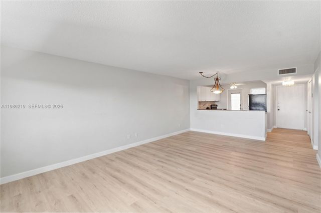 4800 Hillcrest Ln 408, Hollywood, FL 33021