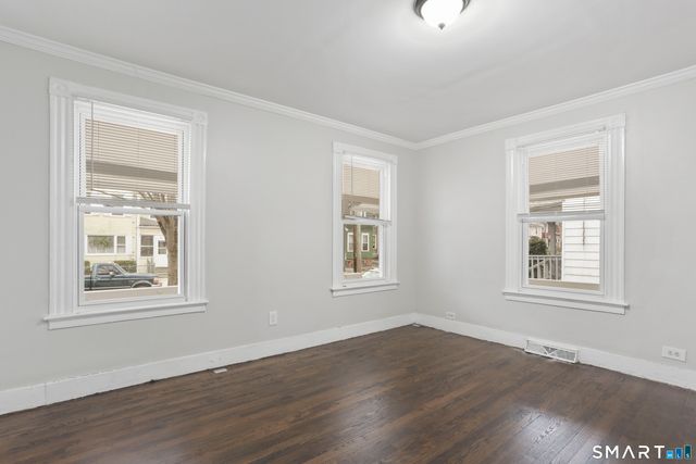 393 Huntington Street, New Haven, CT 06511