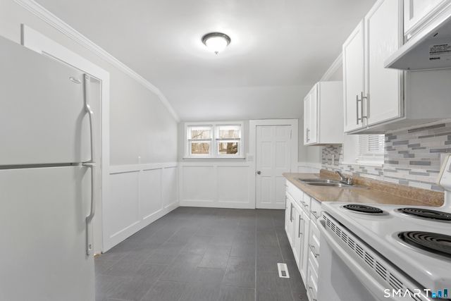 393 Huntington Street, New Haven, CT 06511