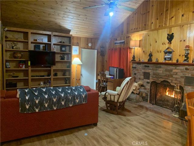 304 Highland, Sugarloaf, CA 92386