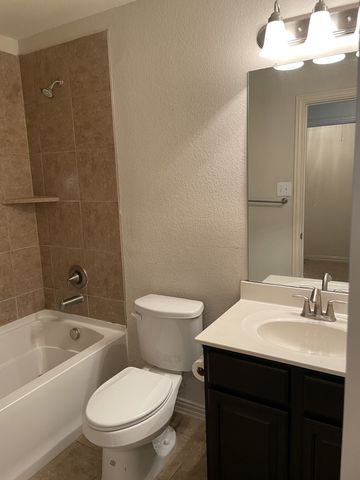3049 Peyton Brook Drive, Fort Worth, TX 76137