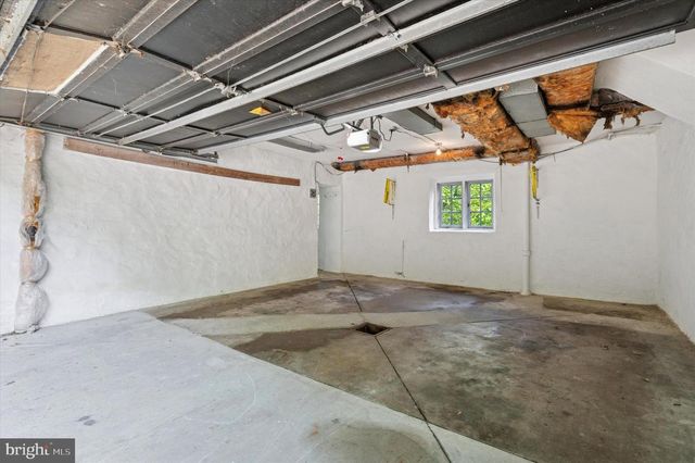 7620 NAVAJO STREET, Philadelphia, PA 19118