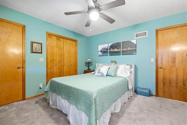 5717 Hauser Street, Shawnee, KS 66216