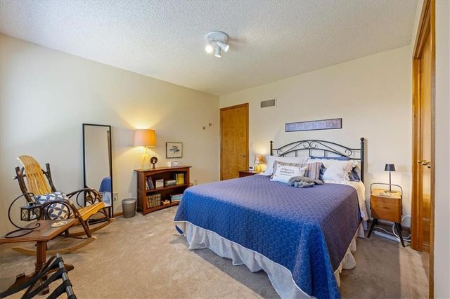 5717 Hauser Street, Shawnee, KS 66216