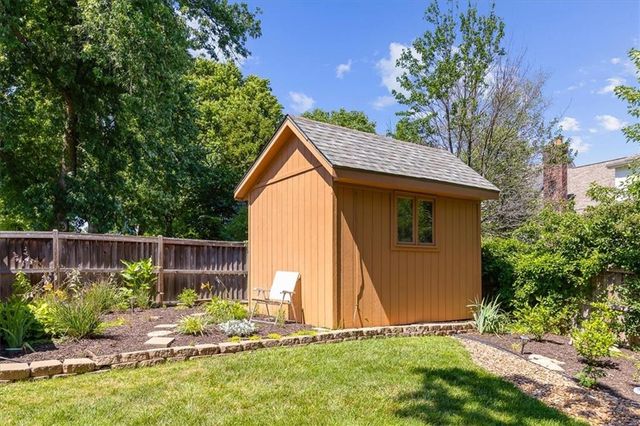 5717 Hauser Street, Shawnee, KS 66216