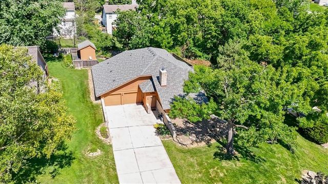 5717 Hauser Street, Shawnee, KS 66216
