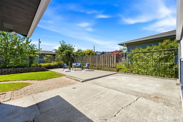 2222 Oklahoma Avenue, Everett, WA 98201