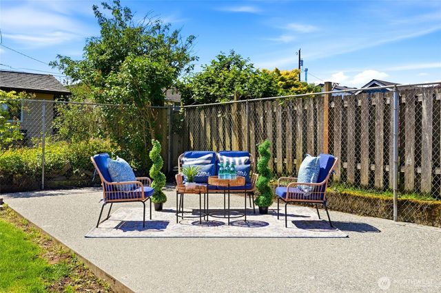 2222 Oklahoma Avenue, Everett, WA 98201