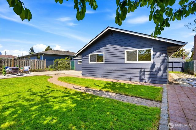 2222 Oklahoma Avenue, Everett, WA 98201