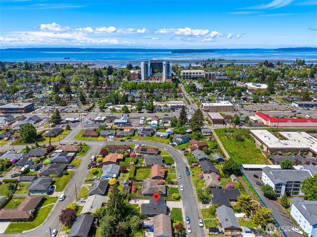 2222 Oklahoma Avenue, Everett, WA 98201