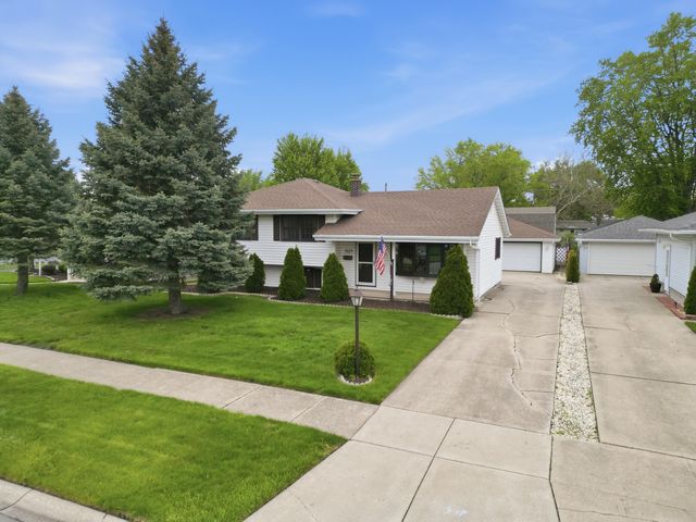 3523 41st Place, Highland, IN 46322